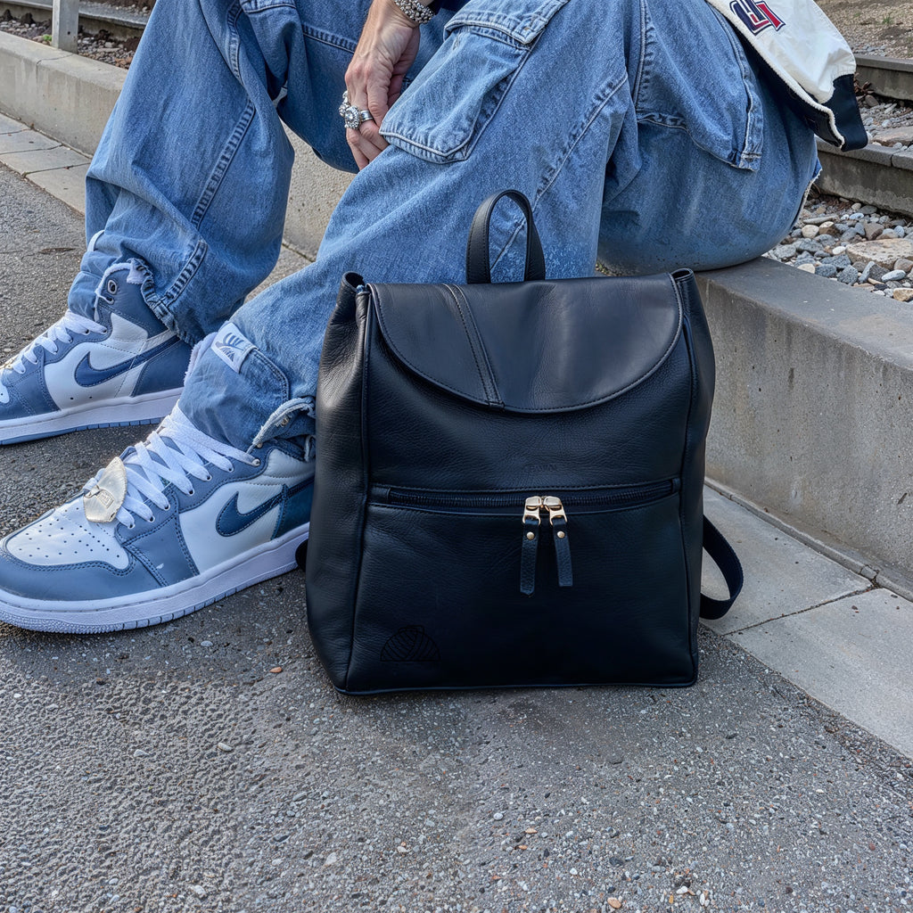 Cali Women Backpack - Black